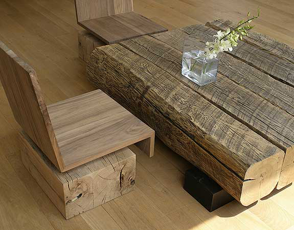 Простая деревянная мебель 